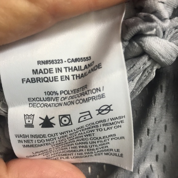 Nike Athletic/Athleisure Training Mesh Tee, NWT! - Picture 8 of 8